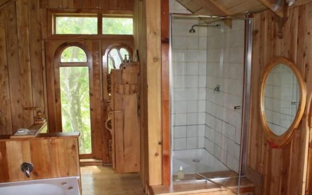 Sycamore Avenue Treehouses