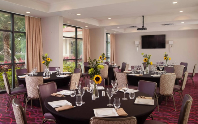 Delta Hotels by Marriott Orlando Lake Buena Vista