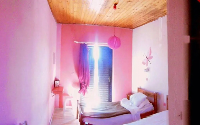 Comfy Hostel Studios