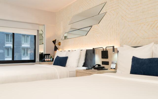 Roomza Times Square at Pestana CR7