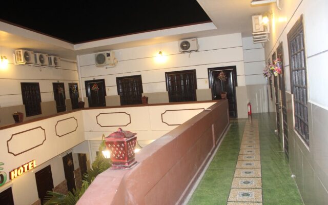 Tay Ho Hotel