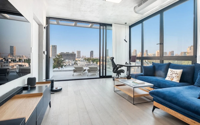 Top TLV Grand Suites
