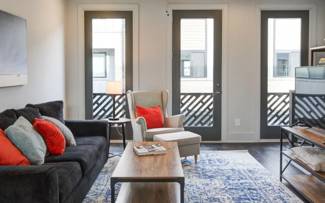 2 Bedroom, Domain Way