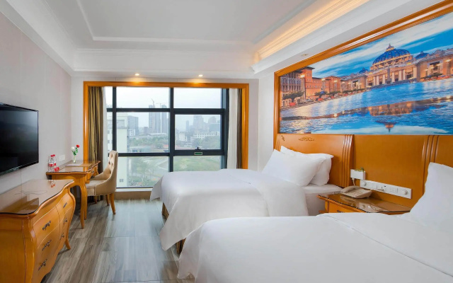 Vienna Hotel Shenzhen Jixiang Metro Staion – Guest Rooms – Shenzhen