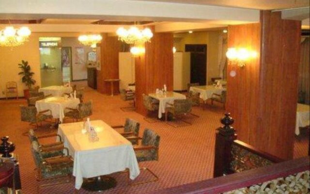 Hotel Pine Hill Ayase