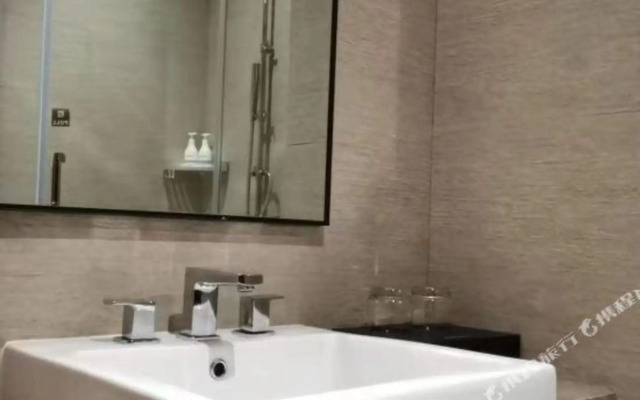 Zhonghui Fishing Village Hotel (Rizhao World Sailing Base)