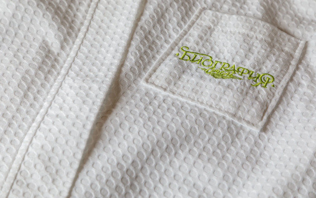 Mini-Hotel Biography