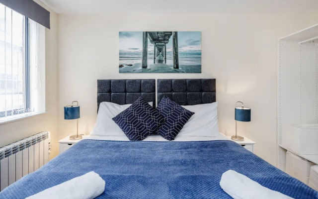 Real - Queens Serviced Apartments