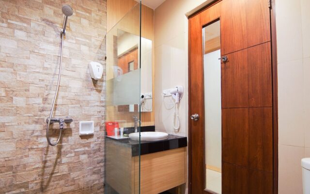 RedDoorz Premium @ Karang Tenget Tuban