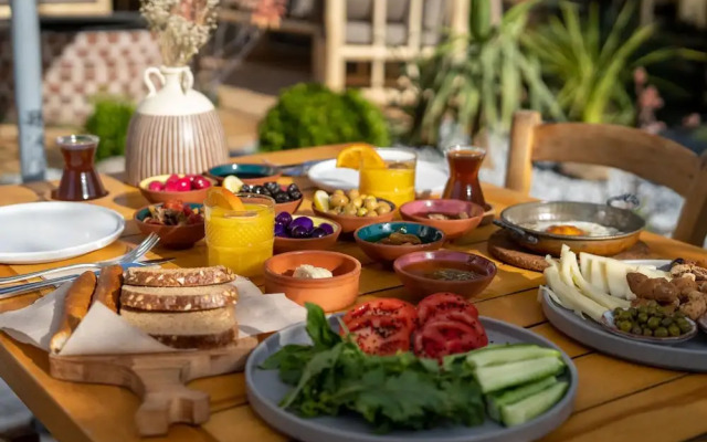 Ajlan Hotel Cunda