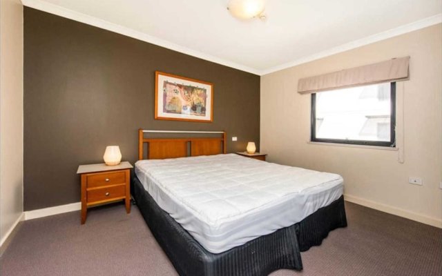 Conveniently Located 2 Bedroom Apartment In The CBD