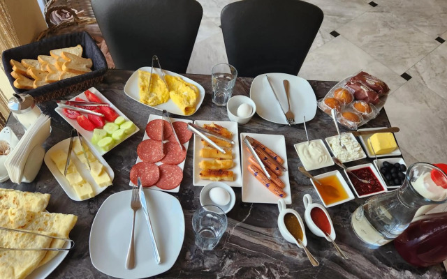 Hotel Toliketi