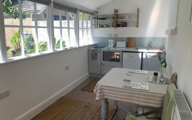 Puffin. Comfortable Annexe Central Falmouth