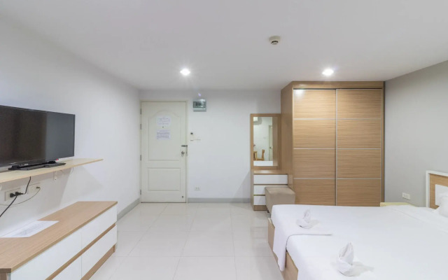 Siam Privi Hotel