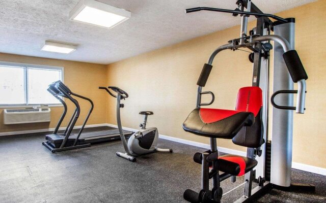 Super 8 By Wyndham Portland Me