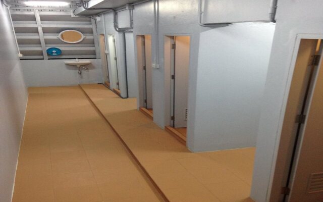 The Metallic Hostel