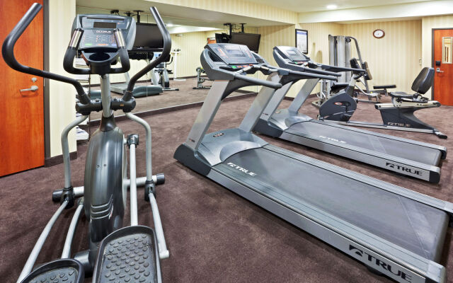 Holiday Inn Express Portland South-Lake Oswego by IHG