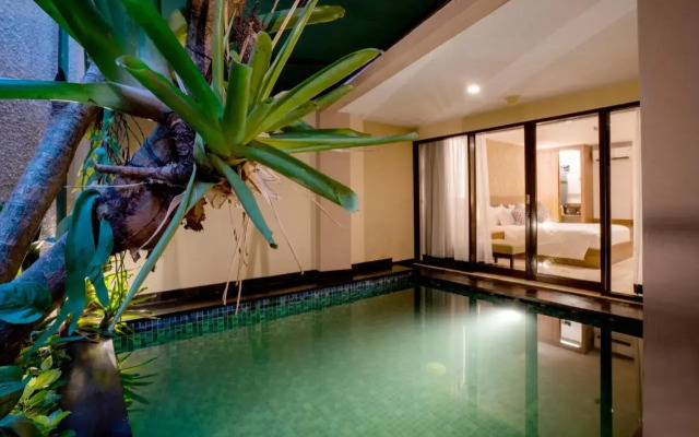 Cross Vibe Paasha Atelier Bali Kuta