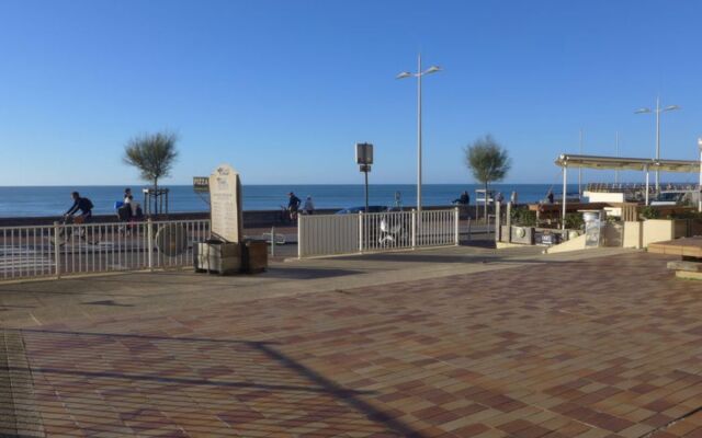 Le Grand Large 29370