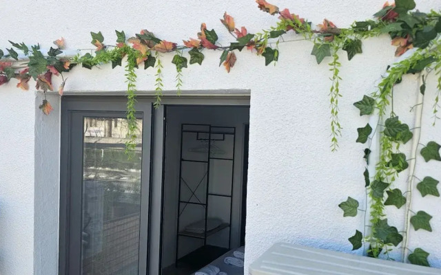 129 PAP - Stay Aphrodite Apartment