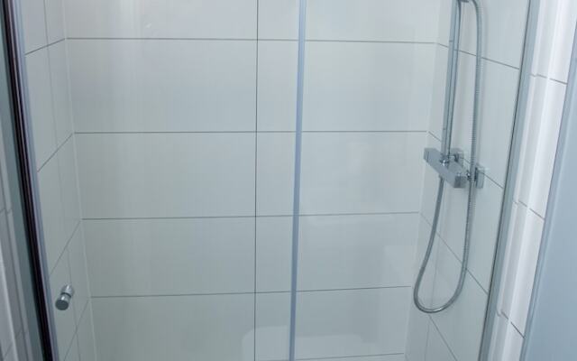 Piccadilly Apartments & Offices