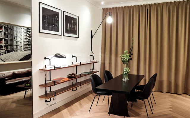 Townhouse by THE QVEST