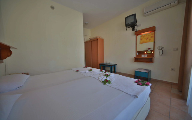 Gallion Hotel
