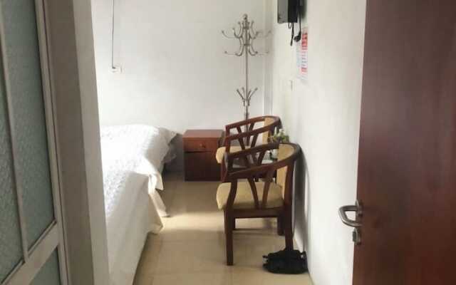 Huy Hoang Airport Hotel