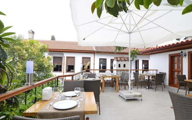 Mellon Premium Hotels
