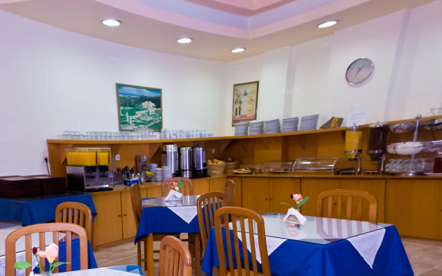 Hotel Tigaki's Star