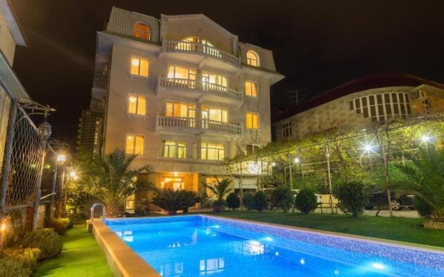 U Yashi Guest House