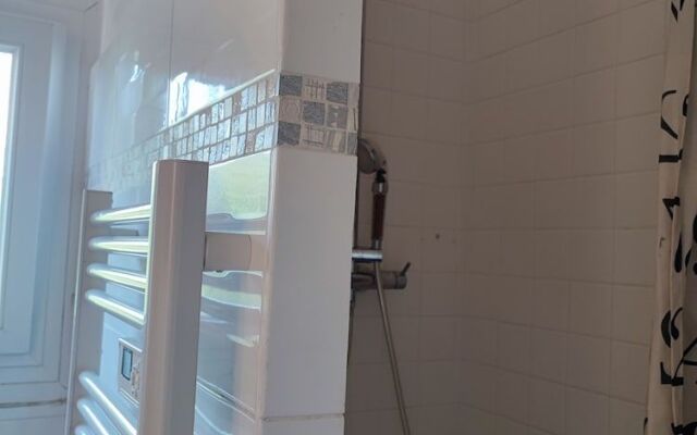 Alexandra Apartments