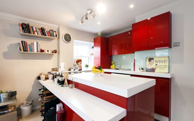 Stylish Marloes Apartment - JNM