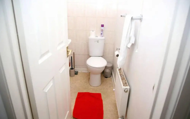 Serene Haven 4-bed House in Norwich