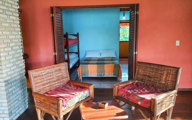 Casa de Temporada 4 Coqueiros, 16 Hóspedes, Piscina, 4 Suítes e Churrasqueira em Itacaré Bahia