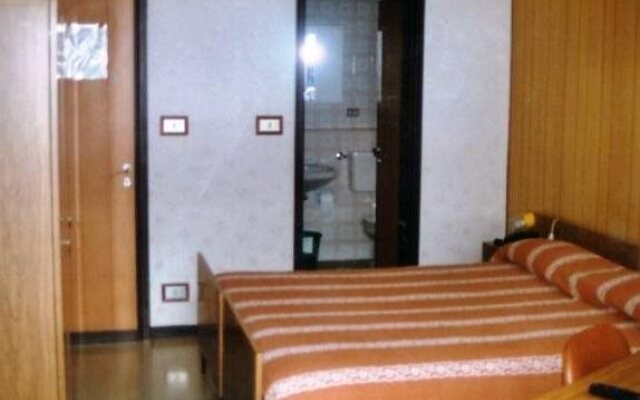 Dufour Hotel