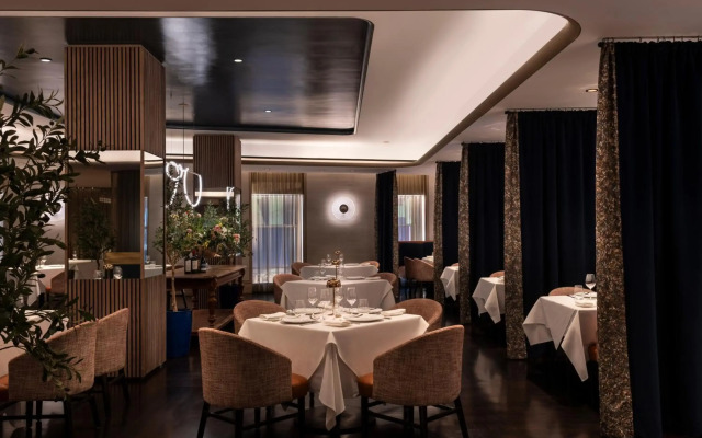 The Knickerbocker Hotel