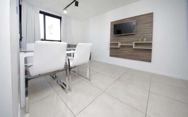 AW6 Derqui Apartment