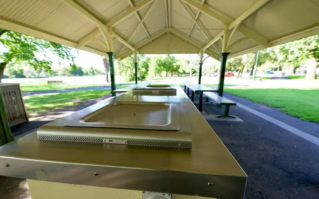 Staycation Holiday Bendigo Pet-Friendly
