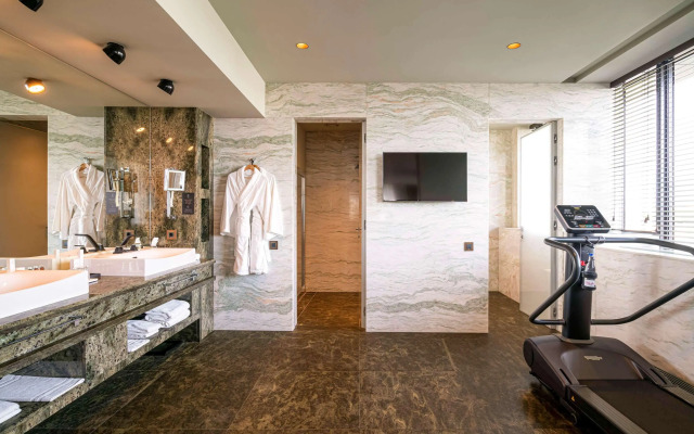 Дизайн-отель BERDS Chisinau Mgallery Hotel Collection