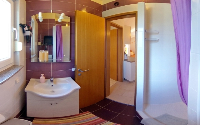 Apartment Amalia - family friendly with parking: A3 Ariela Pakostane, Riviera Biograd