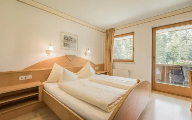 Wohlfühl-Ferienwohnungen Landhaus Karoline