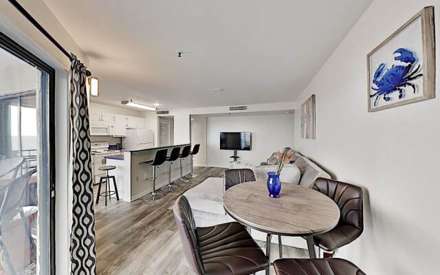 Mbr1617c 2 Bedroom Condo