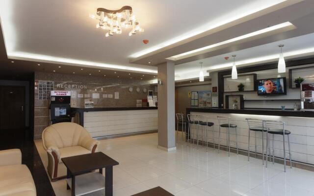 Hotel Vemara Club