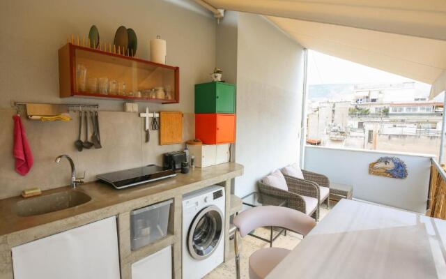 Exceptional modern studio in Athens, big balcony, central & calm