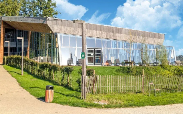 Elegant Mansion With Pools