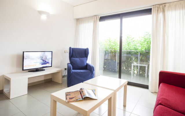 SSG Sagrera Deluxe Apartments