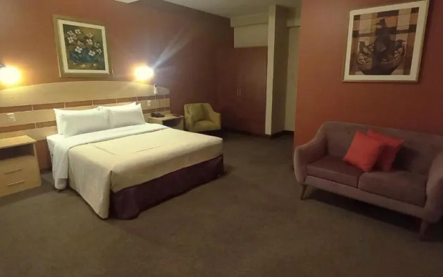Javier Prado Inn