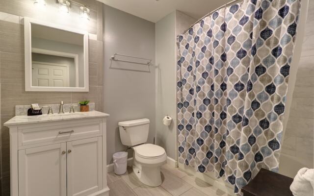 Sterling Reef 1602B by BlueSwell