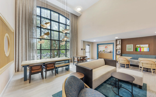 Sonesta ES Suites Austin The Domain Area